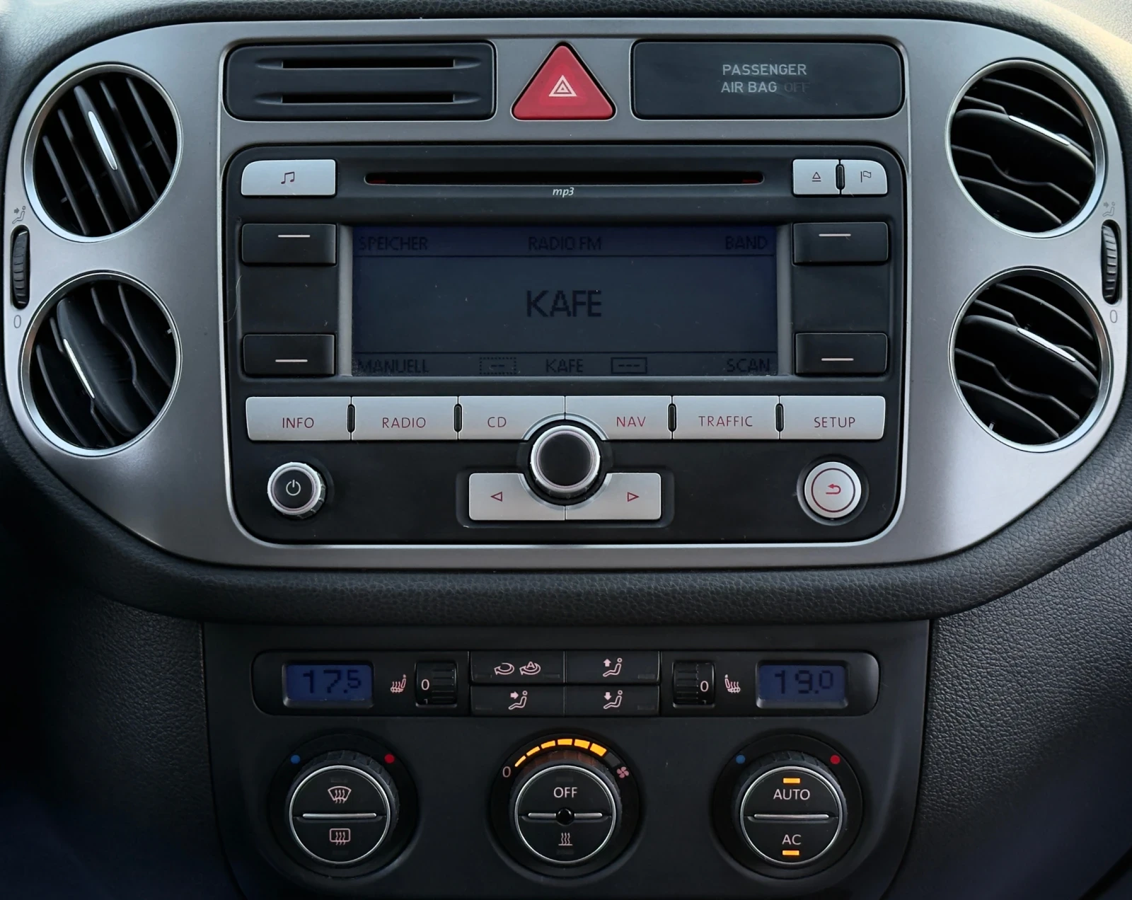 VW Tiguan 2.0TDi 4x4* DSG* XENON*  | Mobile.bg   13