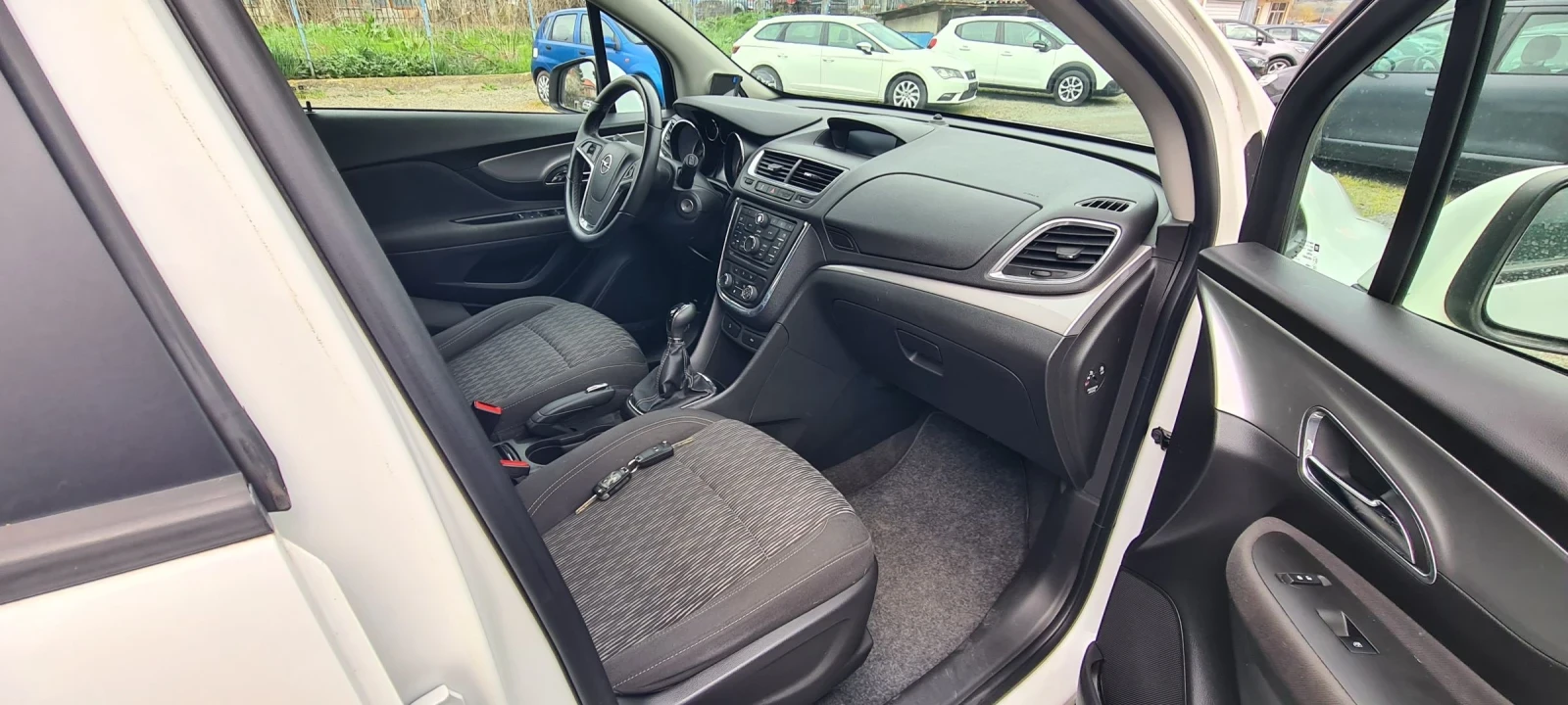 Opel Mokka 1.7 cdti, снимка 14 - Автомобили и джипове - 54044273