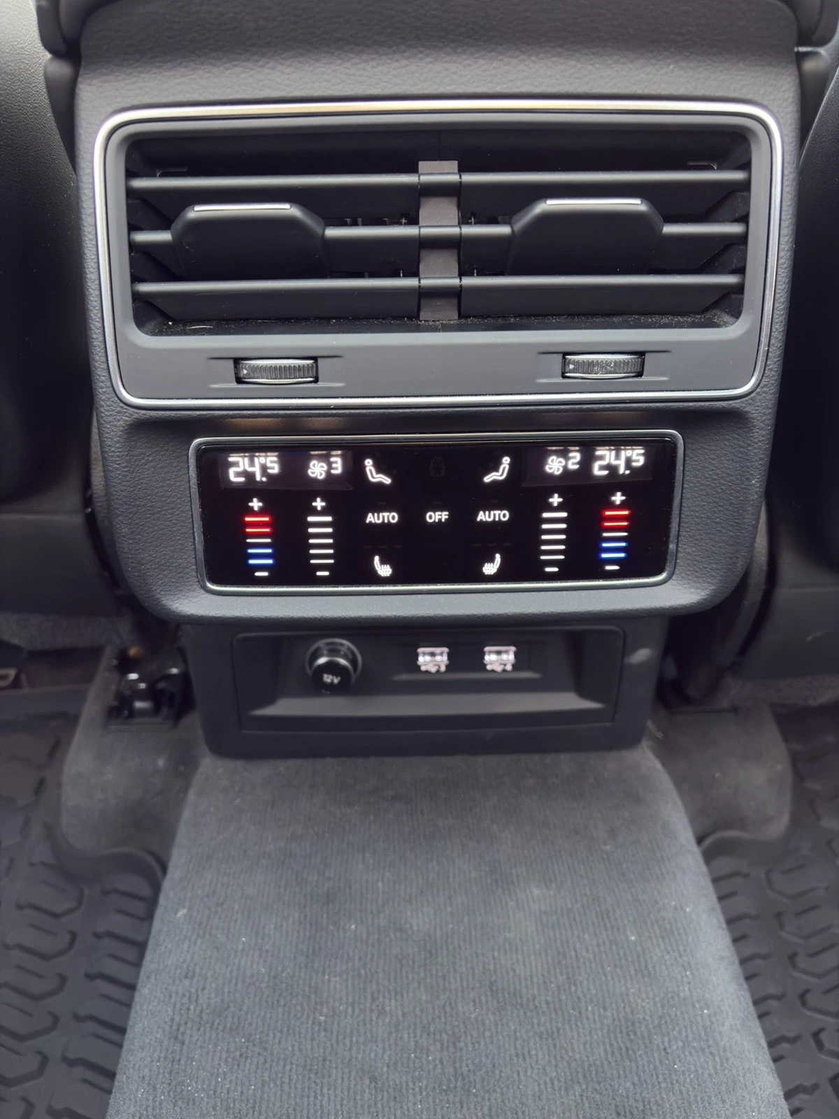 Audi Q8 3.0 TFSI TECHNIK, снимка 11 - Автомобили и джипове - 54248654