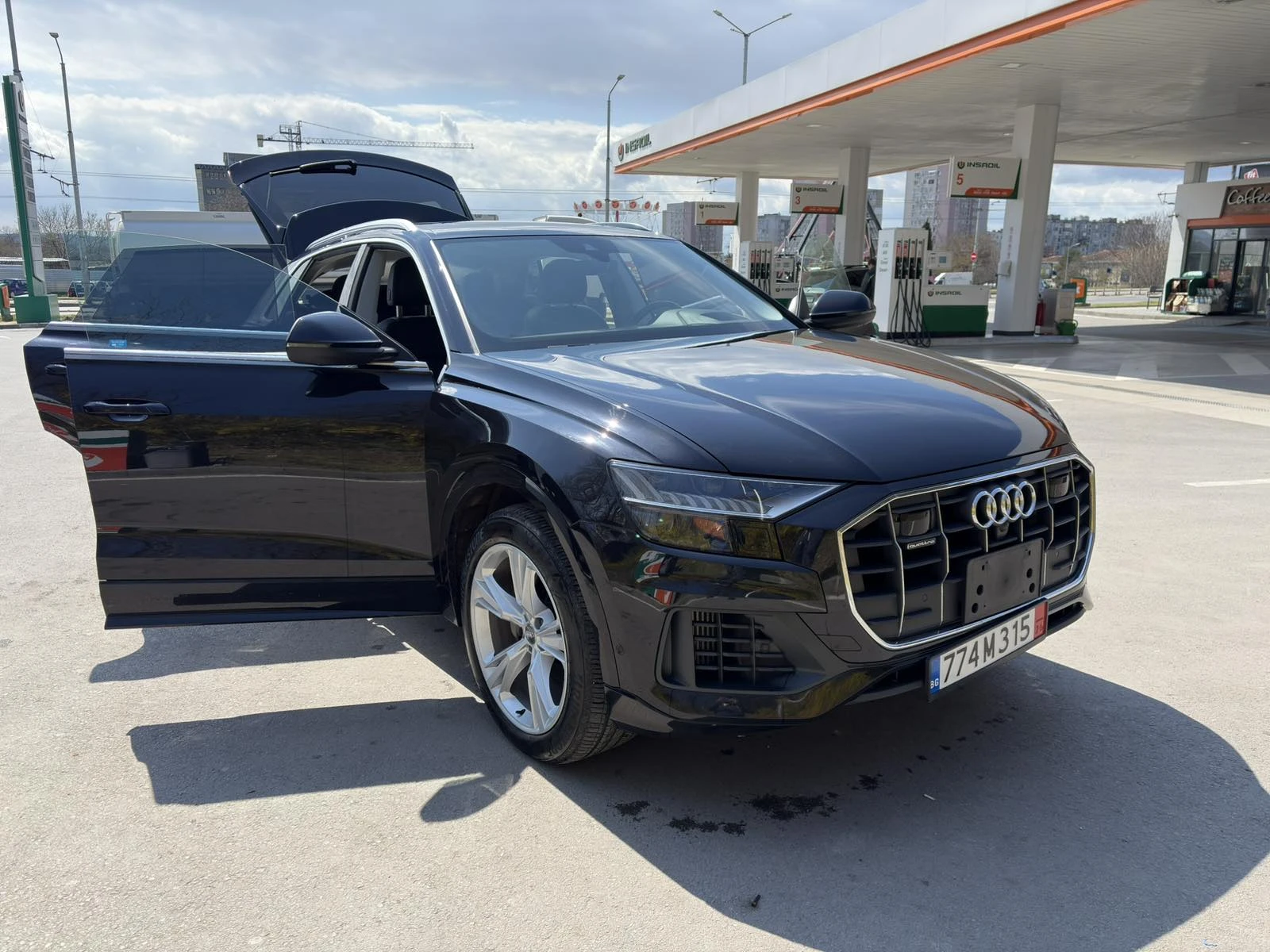 Audi Q8 3.0 TFSI TECHNIK, снимка 3 - Автомобили и джипове - 54248654