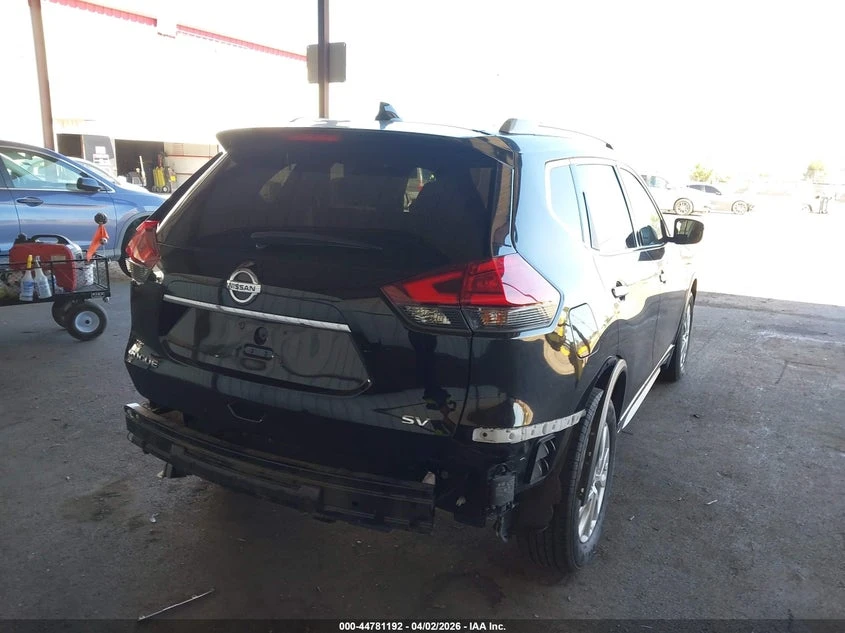 Nissan Rogue 2.5l Sv, снимка 4 - Автомобили и джипове - 54256857