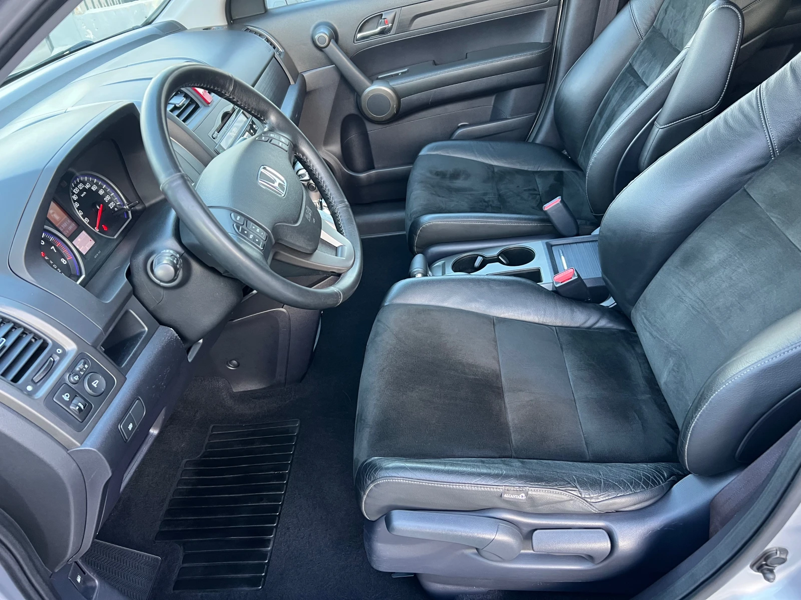 Honda Cr-v 2.0-FACE FULL 4x4, снимка 10 - Автомобили и джипове - 54309140