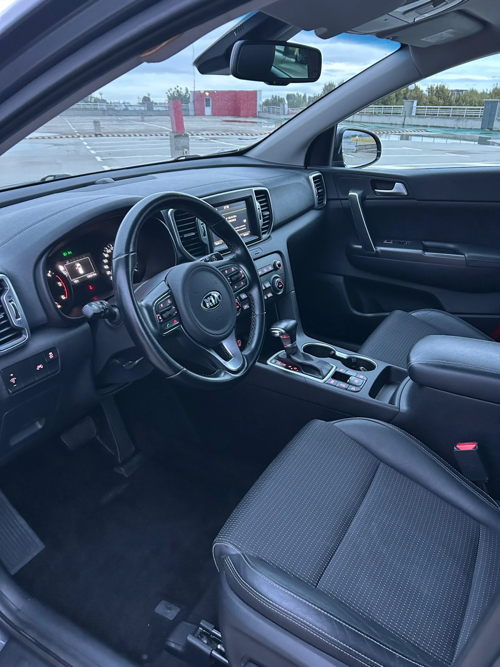 Kia Sportage 2.0 CRDI // 4X4 // ��������� | Mobile.bg � ����������� 9