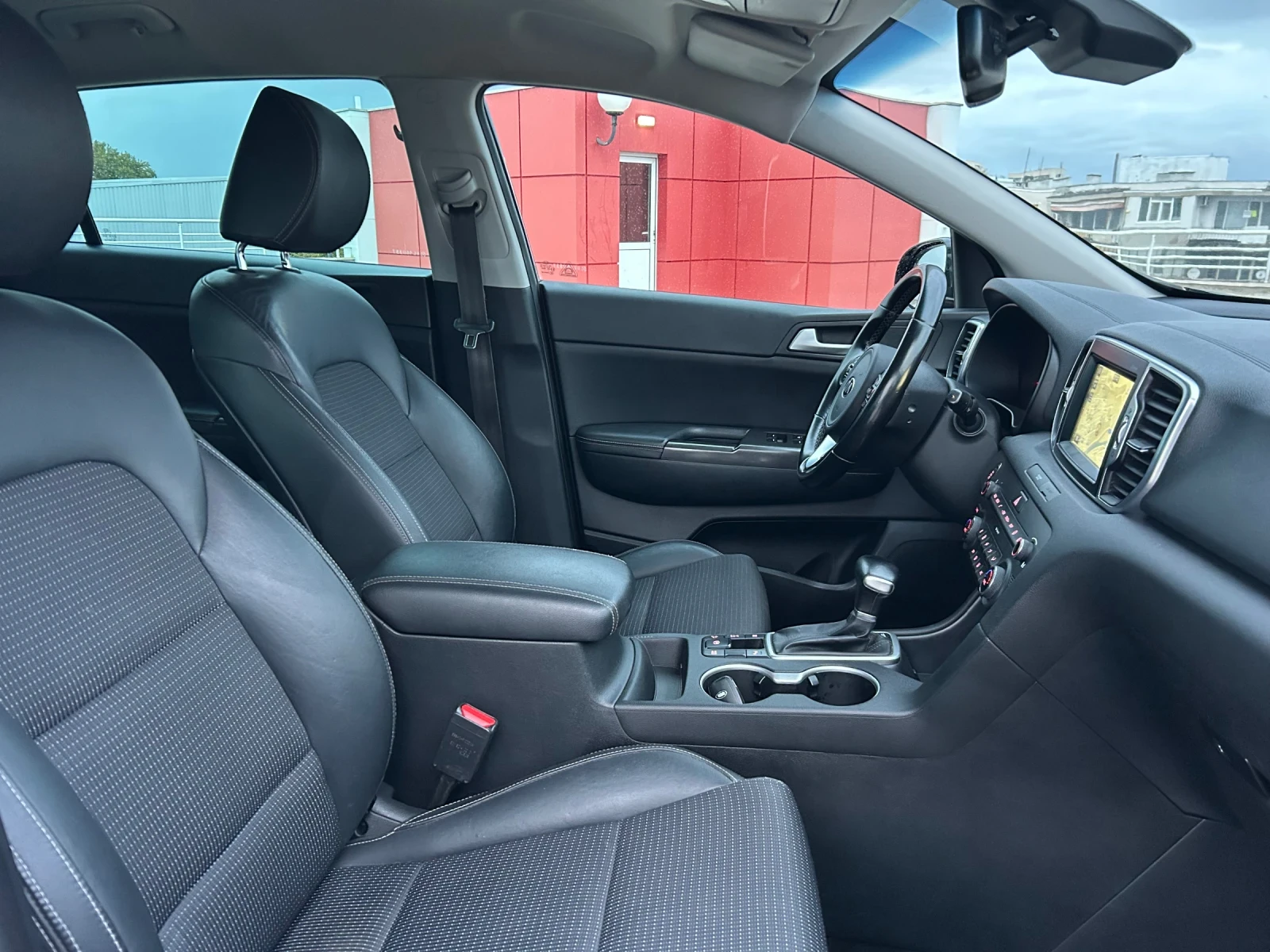 Kia Sportage 2.0 CRDI // 4X4 // ��������� | Mobile.bg � ����������� 14