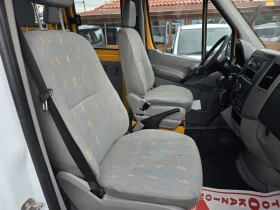 VW Crafter 2.5TDI 6. 5+ 1  | Mobile.bg    12