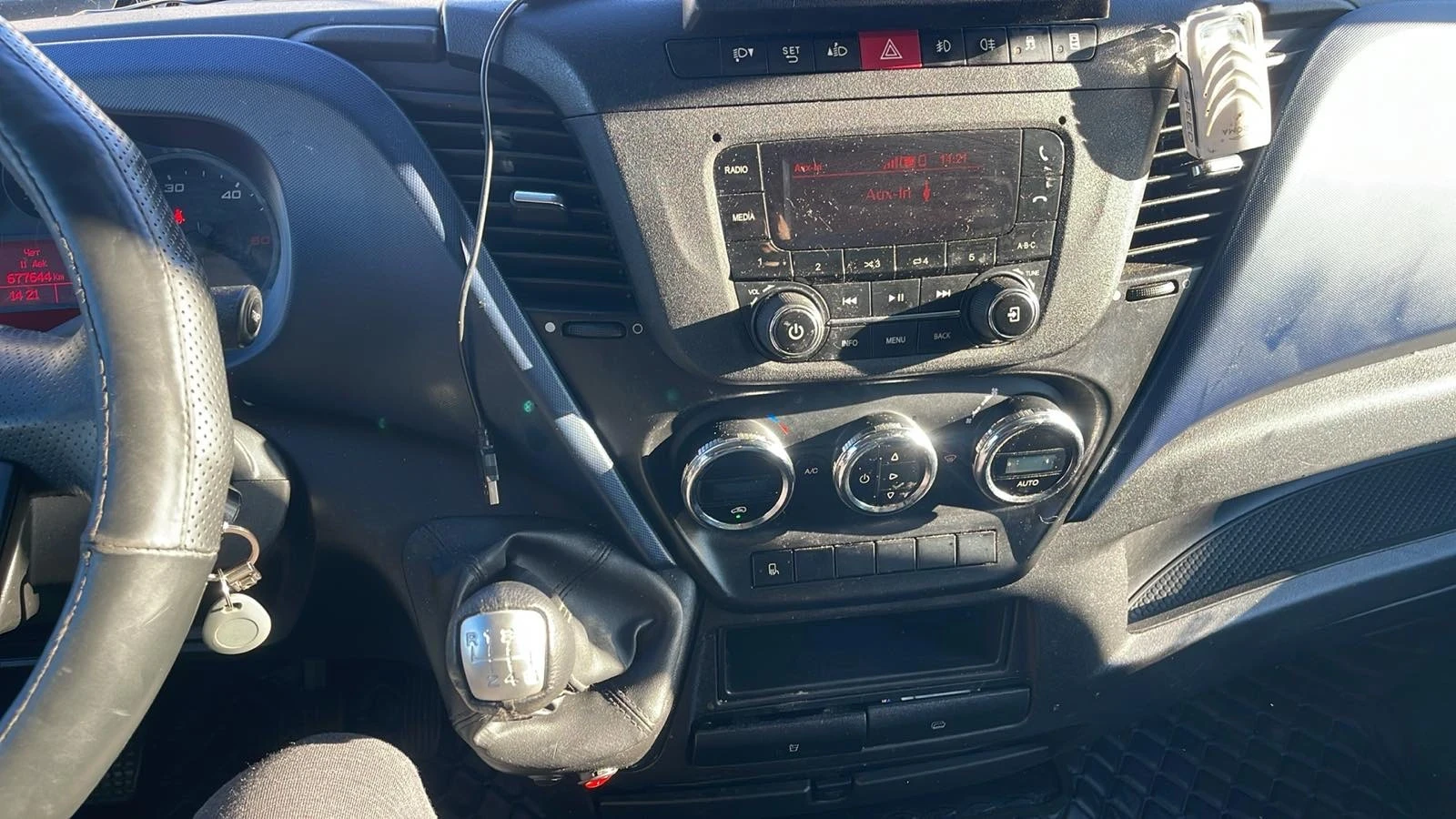 Iveco 35S18 3.0 D 180�� | Mobile.bg � ����������� 11