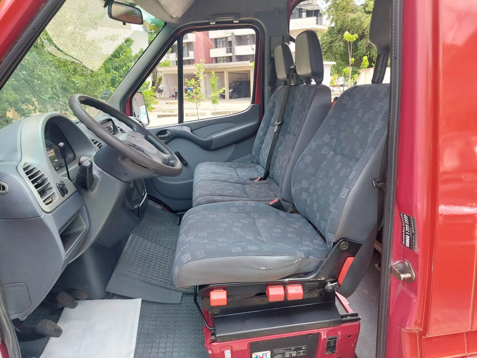Mercedes-Benz Sprinter 213.CDI-130kc-Климатик-ТОП СЪСТОЯНИЕ, снимка 11 - Бусове и автобуси - 54780304