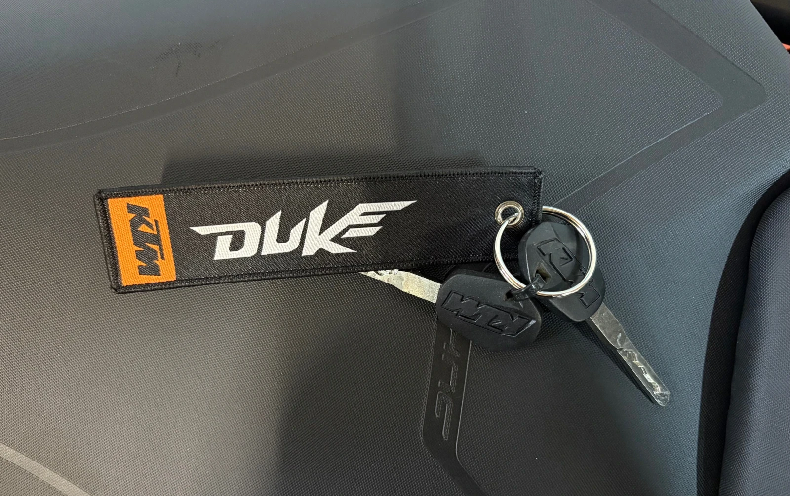 Ktm Duke 390i ABS AKRAPOVIC 2023!! 2 | Mobile.bg   13