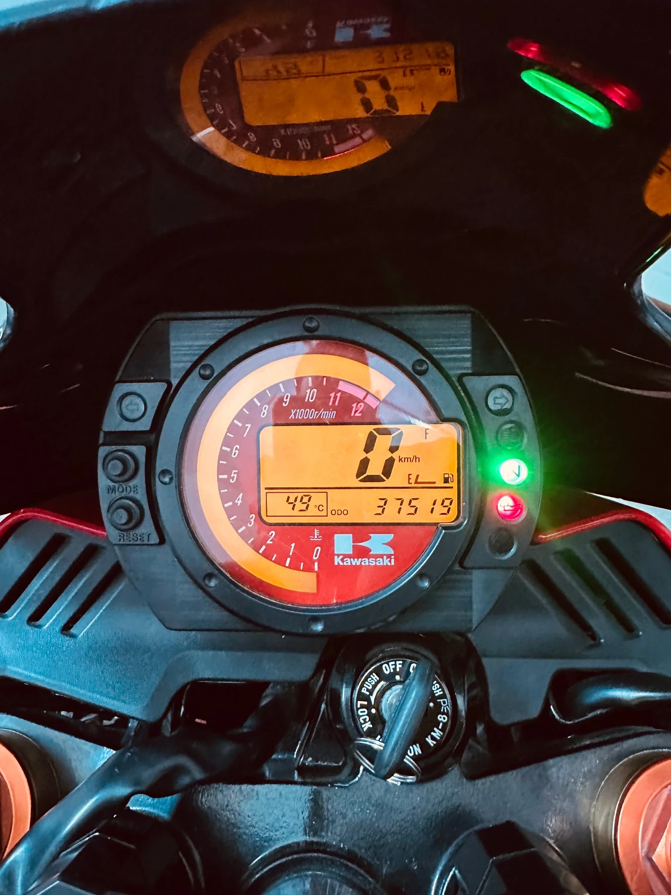Kawasaki Z 1000 | Mobile.bg � ����������� 17