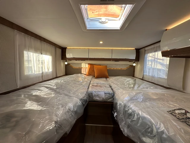 Кемпер Rapido 866F AT8 2025 АВТОМАТИК* ВИСОКО ОБОРУДВАНЕ - изображение 5