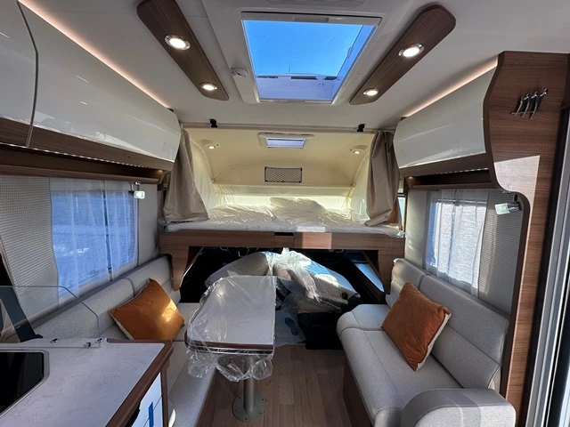Кемпер Rapido 866F AT8 2025 АВТОМАТИК* ВИСОКО ОБОРУДВАНЕ - изображение 10