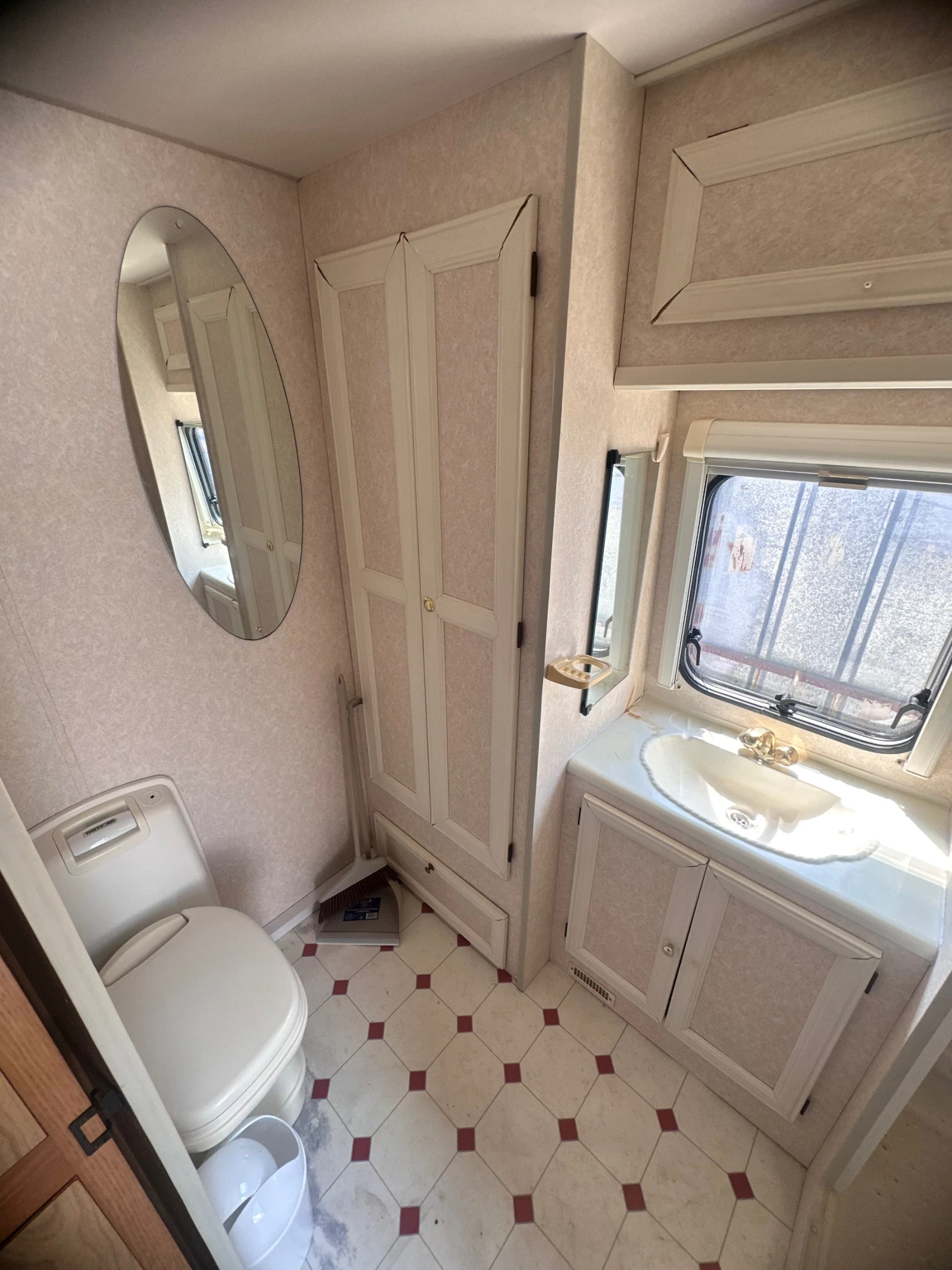  Bailey Pageant Moselle | Mobile.bg   13