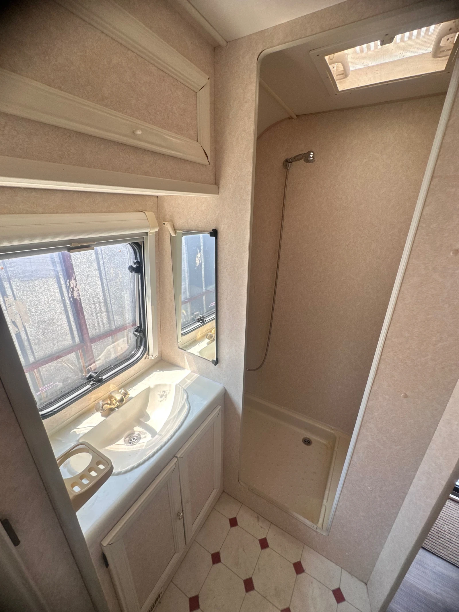  Bailey Pageant Moselle | Mobile.bg   14