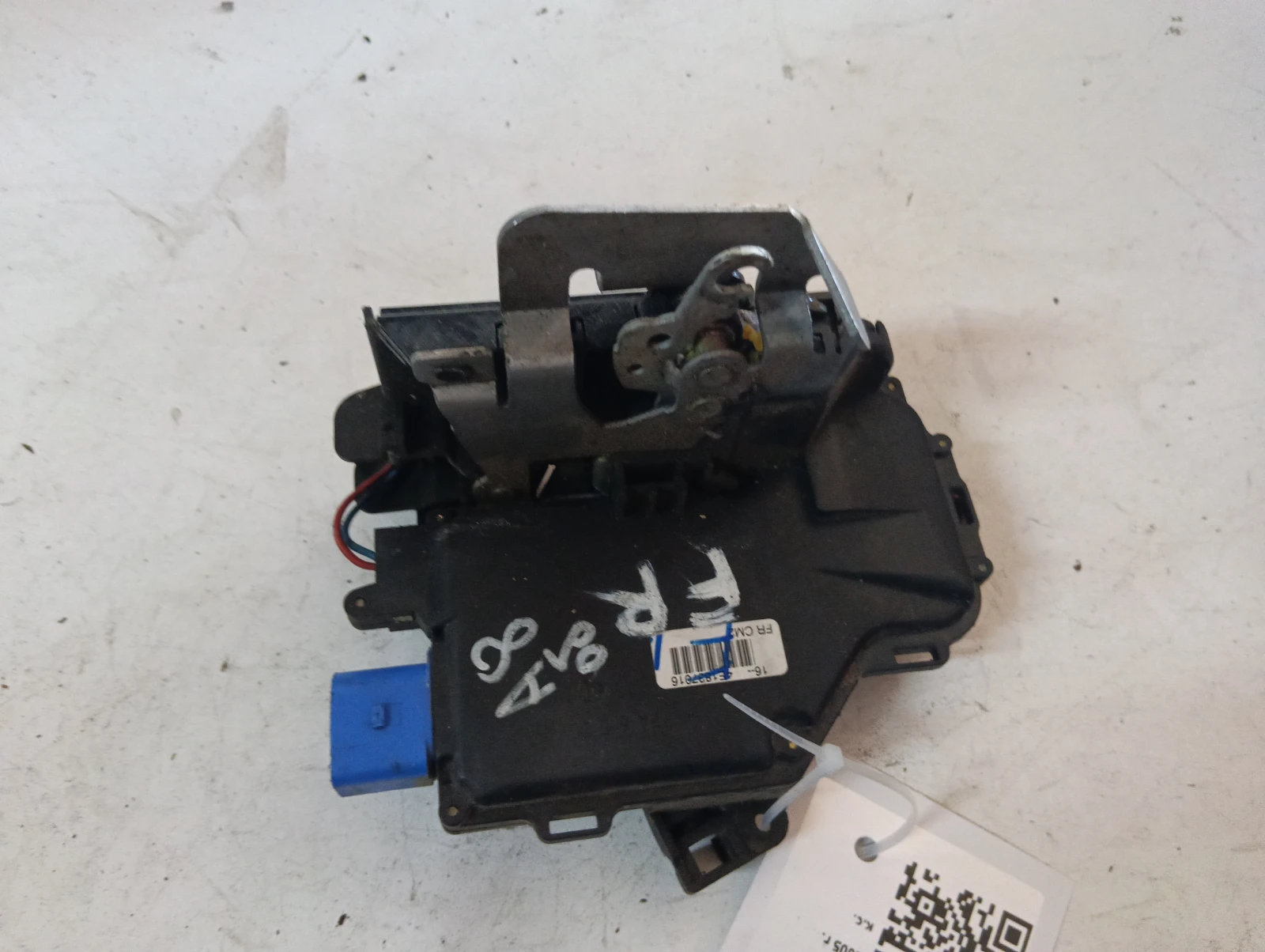 ����� (������ �����)  4E1837016 Audi A8 | Mobile.bg � ����������� 1