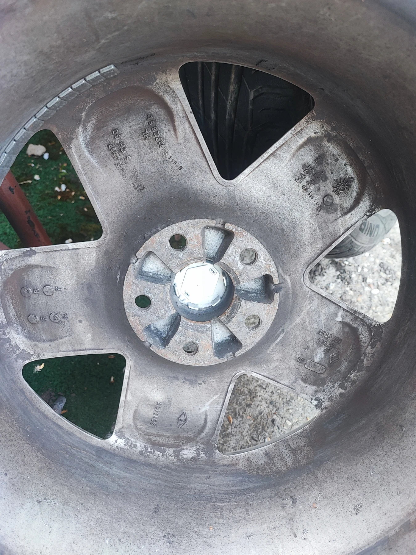 Гуми с джанти Uniroyal 225/55R17, снимка 4 - Гуми и джанти - 54347020