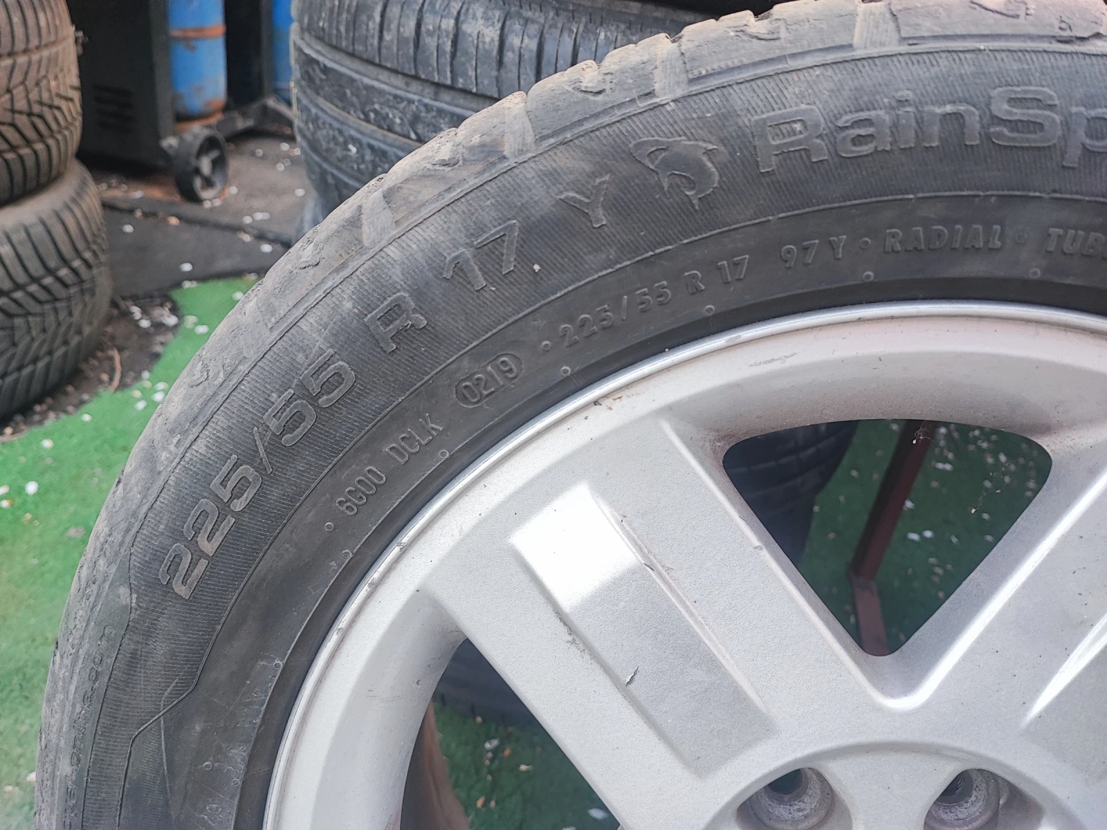 Гуми с джанти Uniroyal 225/55R17, снимка 2 - Гуми и джанти - 54347020