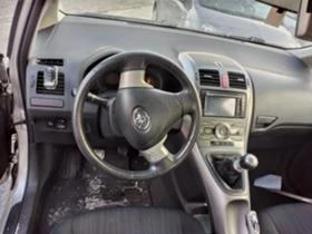Toyota Auris 2.0/1.4 4D4, снимка 3