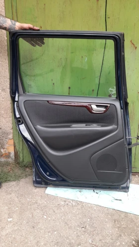 Volvo V70 2.4 d5, снимка 4