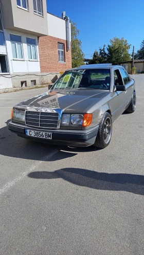 Mercedes-Benz 124, снимка 1