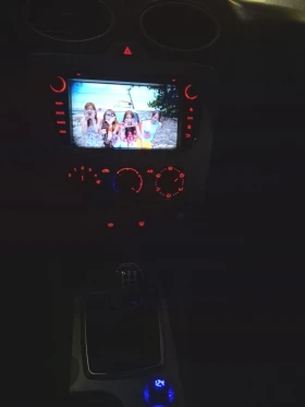 Ford Focus 1.8i GAZ Navi | Mobile.bg � ����� ������ 9