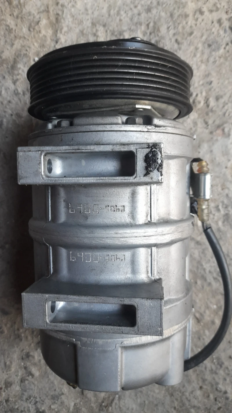 Volvo V70 2.4 d5, снимка 5 - Автомобили и джипове - 47582675