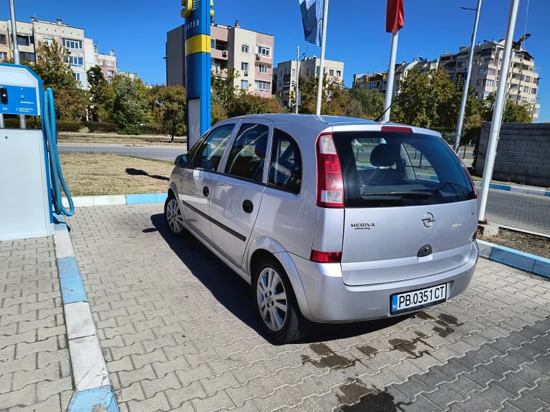 Opel Meriva, снимка 2 - Автомобили и джипове - 47609583