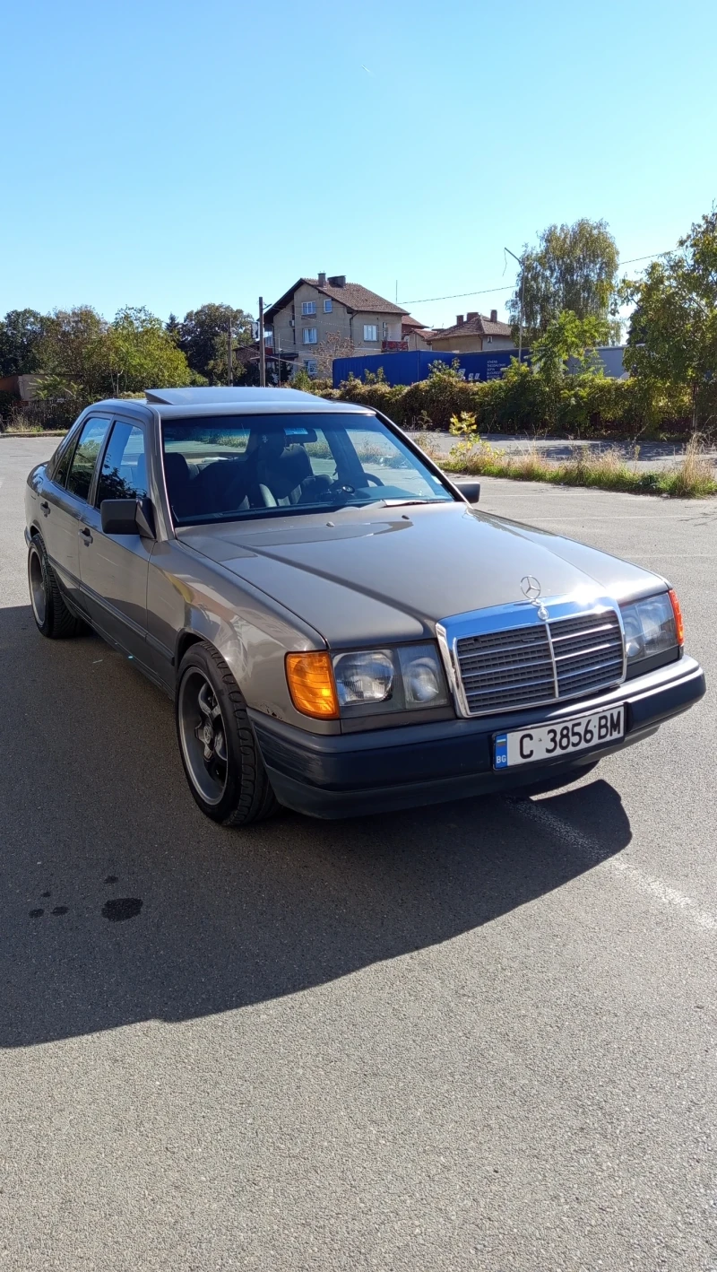 Mercedes-Benz 124, снимка 2 - Автомобили и джипове - 47650594