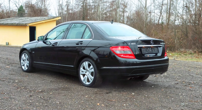 Mercedes-Benz C 180 kompressor, снимка 7 - Автомобили и джипове - 48290710