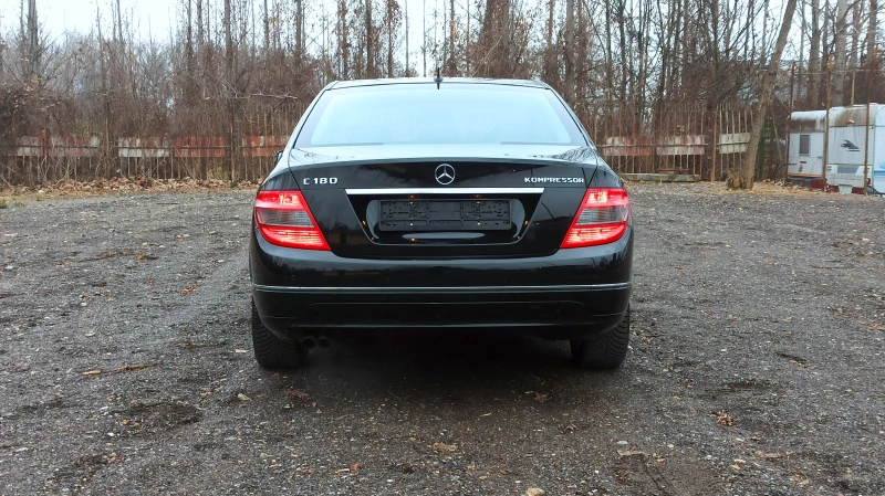 Mercedes-Benz C 180 kompressor, снимка 6 - Автомобили и джипове - 48290710