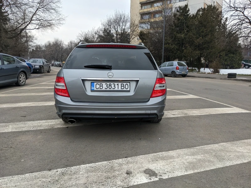 Mercedes-Benz C 220 AMG Line, снимка 10 - Автомобили и джипове - 49330055