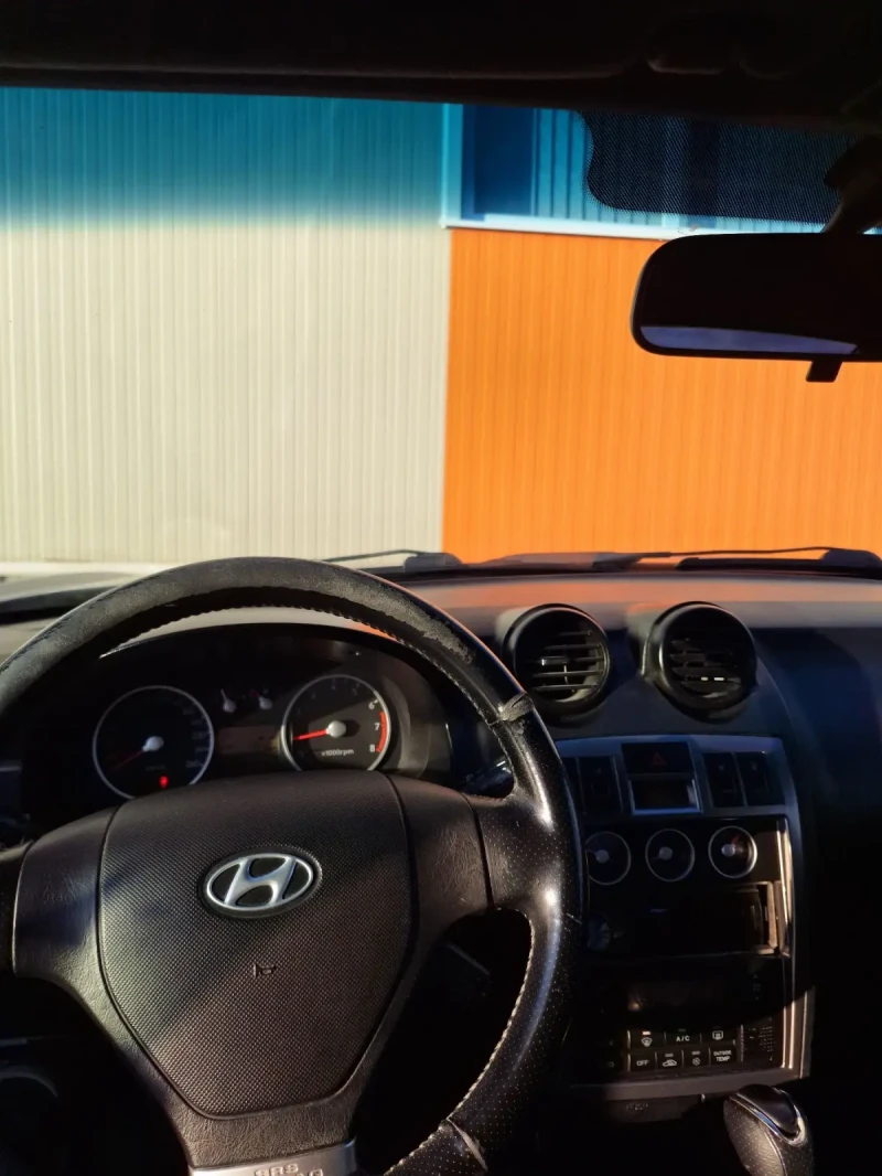 Hyundai Coupe, снимка 9 - Автомобили и джипове - 52436220