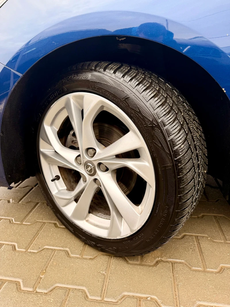 Opel Astra 1.5* Нов внос* Фулл* Нави* Клима* Реална* , снимка 4 - Автомобили и джипове - 52467191