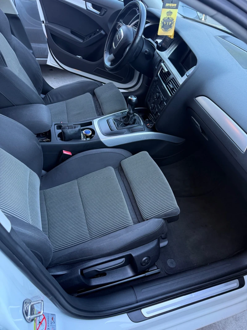 Audi A4 S LINE, снимка 5 - Автомобили и джипове - 52541356