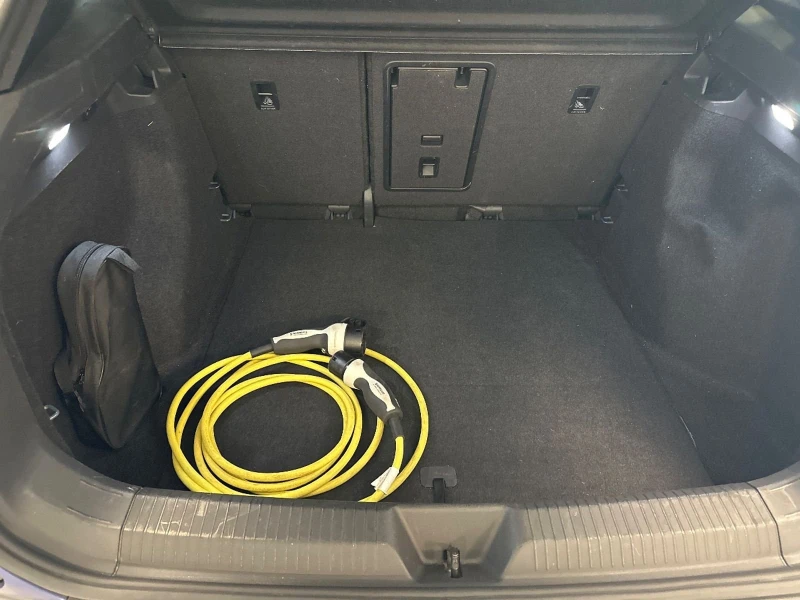 VW ID.4, снимка 7 - Автомобили и джипове - 52927513