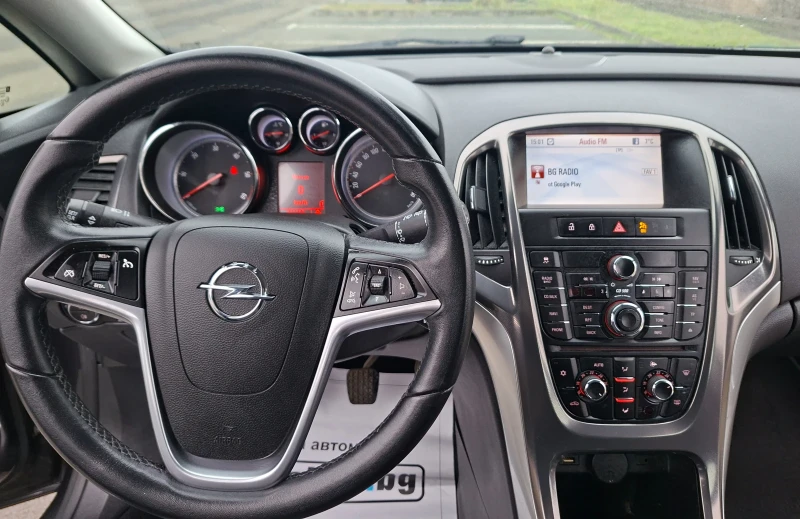 Opel Astra 1.7 Dizel, снимка 11 - Автомобили и джипове - 53217049