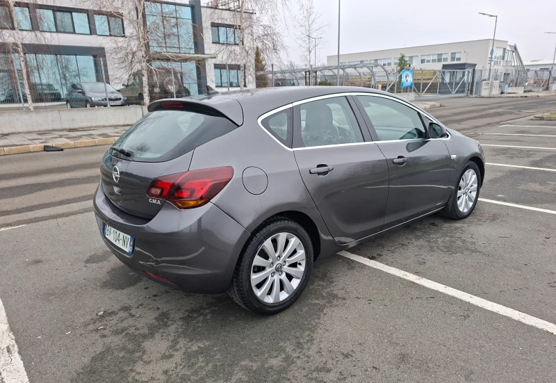 Opel Astra 1.7 Dizel, снимка 5 - Автомобили и джипове - 53217049