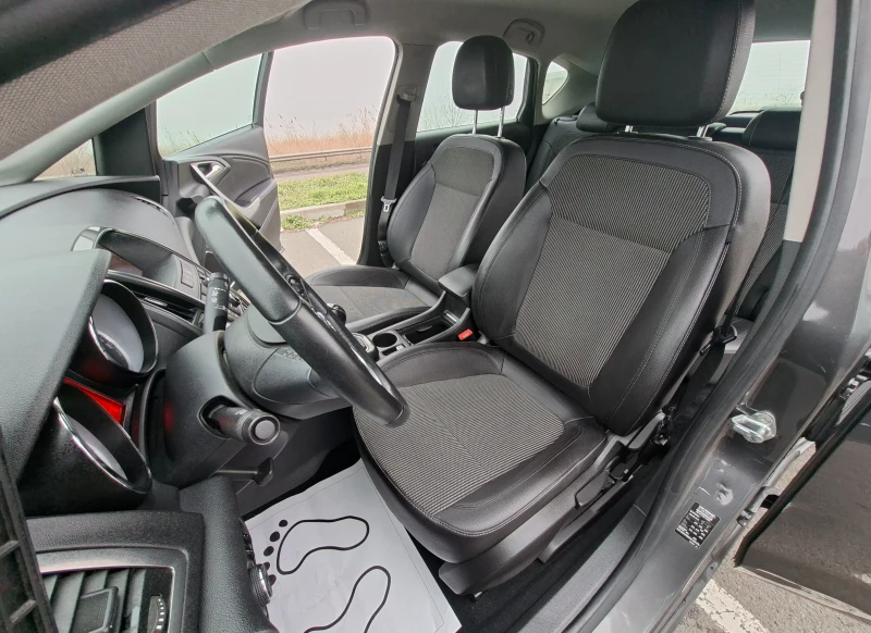 Opel Astra 1.7 Dizel, снимка 15 - Автомобили и джипове - 53217049