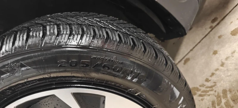 Honda Civic 8 gen hatchback , снимка 14 - Автомобили и джипове - 53392511