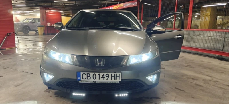 Honda Civic 8 gen hatchback 