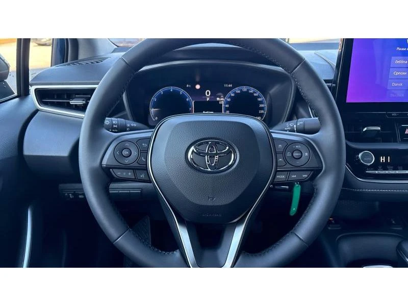 Toyota Corolla 1.5 CVT SDN EXECUTIVE - НОВА, снимка 13 - Автомобили и джипове - 53123727