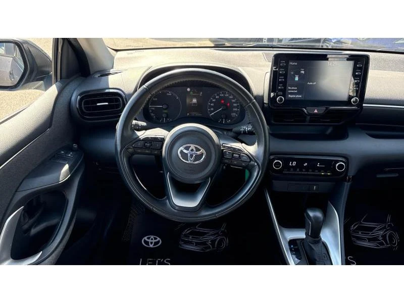 Toyota Yaris 1.5HSD FANCY, снимка 9 - Автомобили и джипове - 55043301