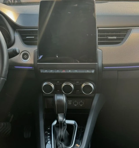 Renault Arkana, снимка 12 - Автомобили и джипове - 56685313