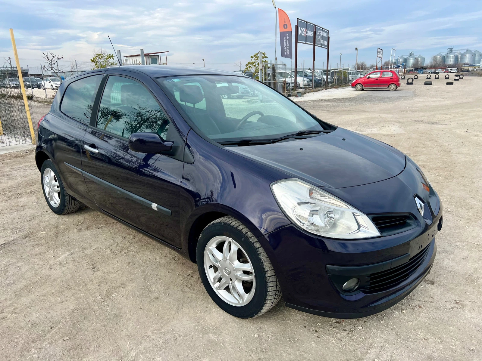 Renault Clio 1.2 Бензин LeLINE - изображение 3