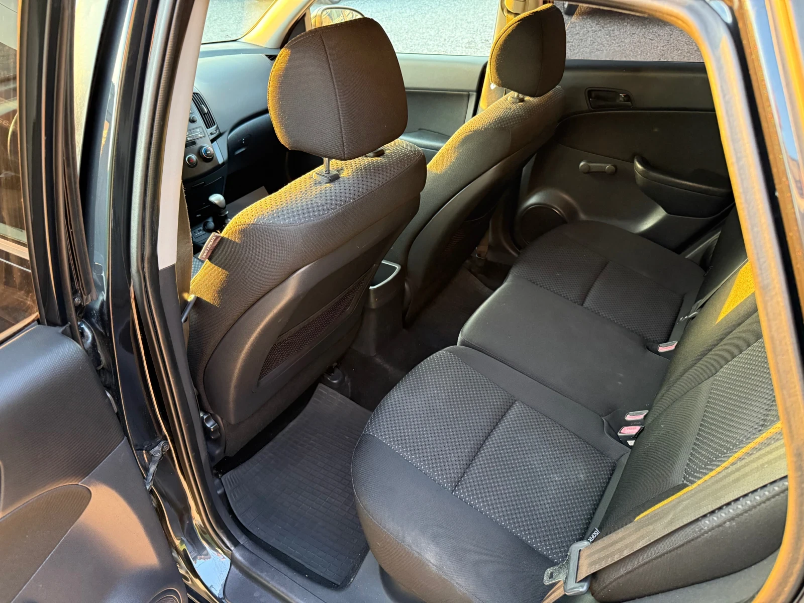 Hyundai I30 1.4I 105h.p ТОП СЪСТОЯНИЕ* РЕАЛНИ КИЛОМЕТРИ - изображение 9