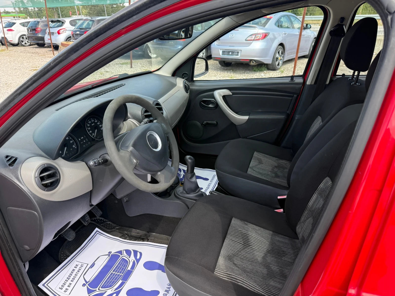 Dacia Sandero 1.2i-75PS-КЛИМАТИК - изображение 9
