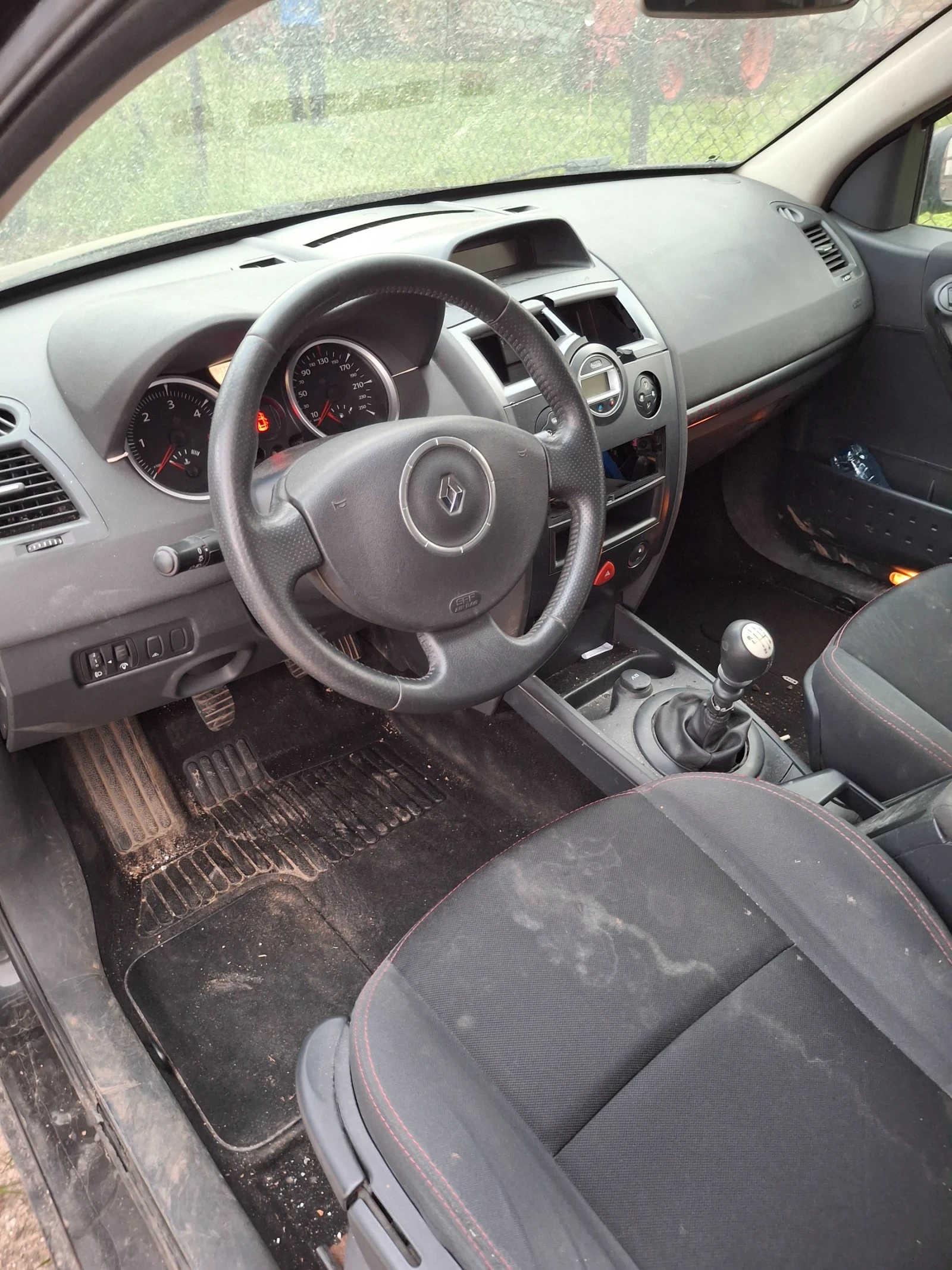 Renault Megane  - изображение 8