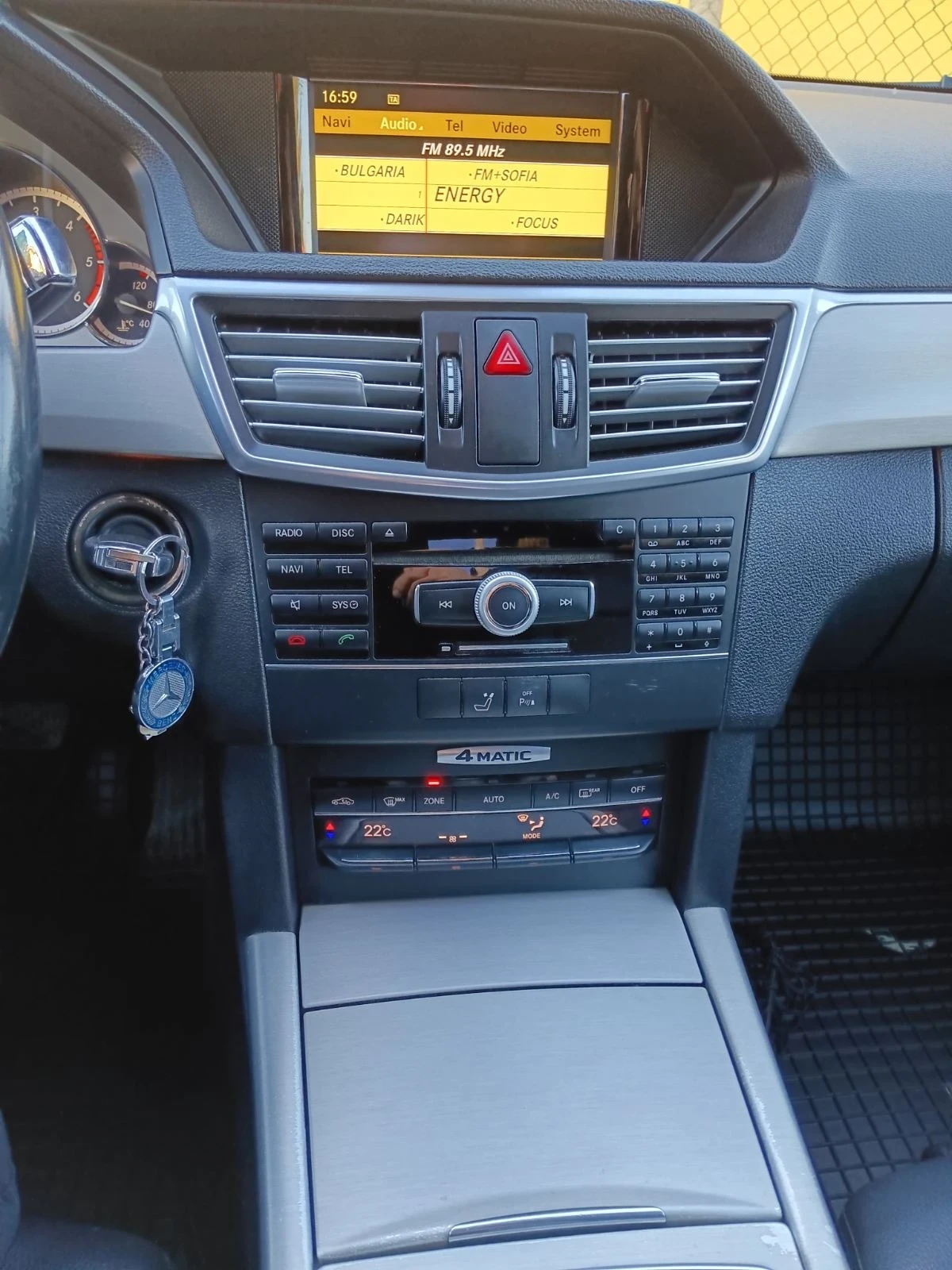 Mercedes-Benz E 350 4matic на пружини, снимка 9 - Автомобили и джипове - 53731885