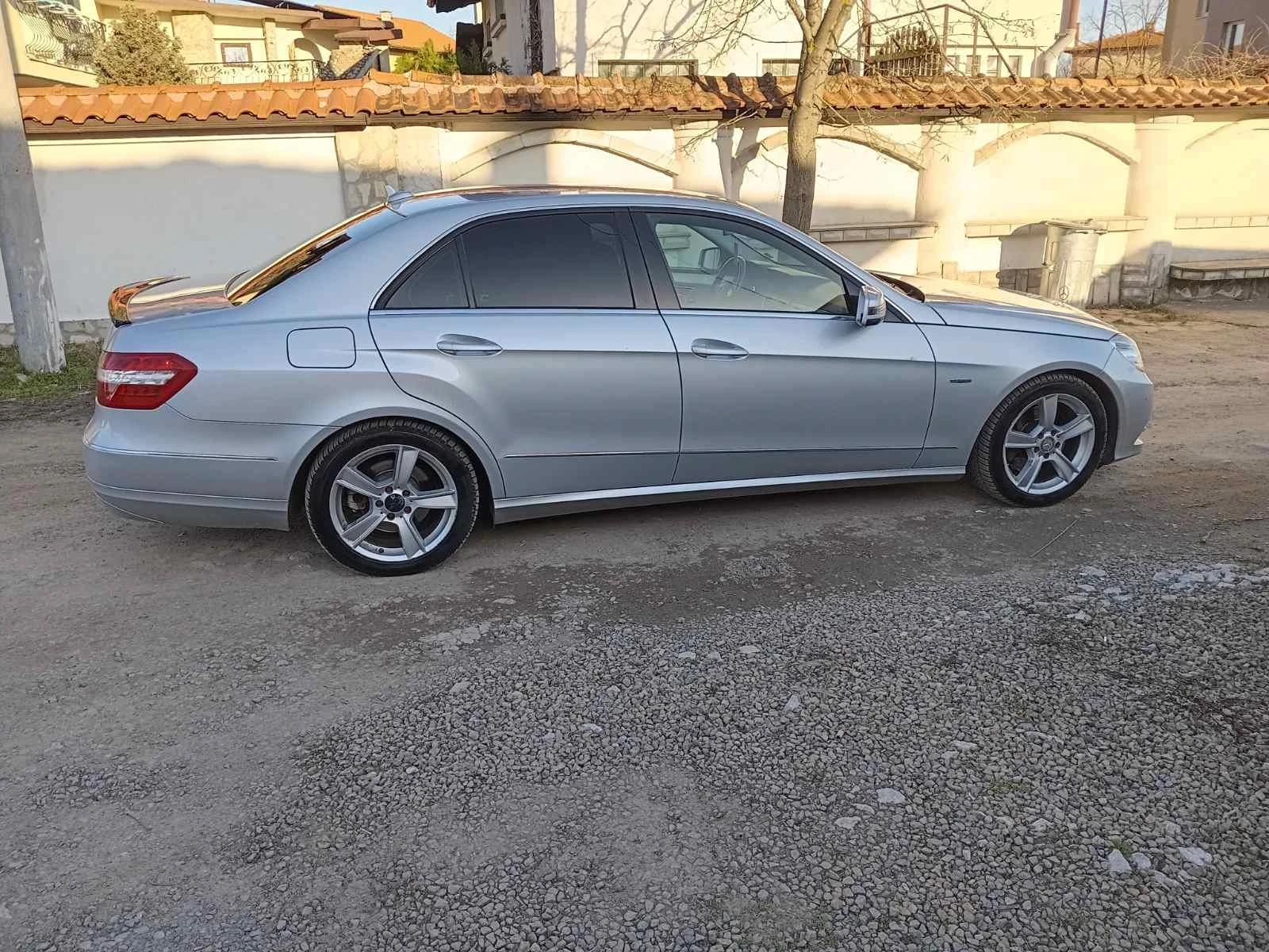 Mercedes-Benz E 350 4matic на пружини, снимка 3 - Автомобили и джипове - 53731885