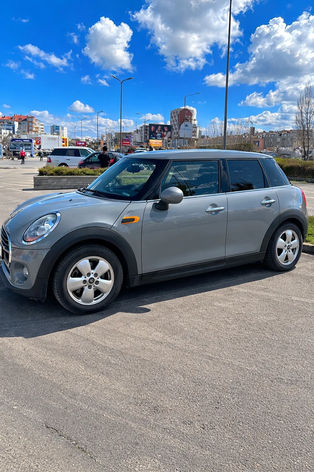 Mini D one, снимка 2 - Автомобили и джипове - 53757103