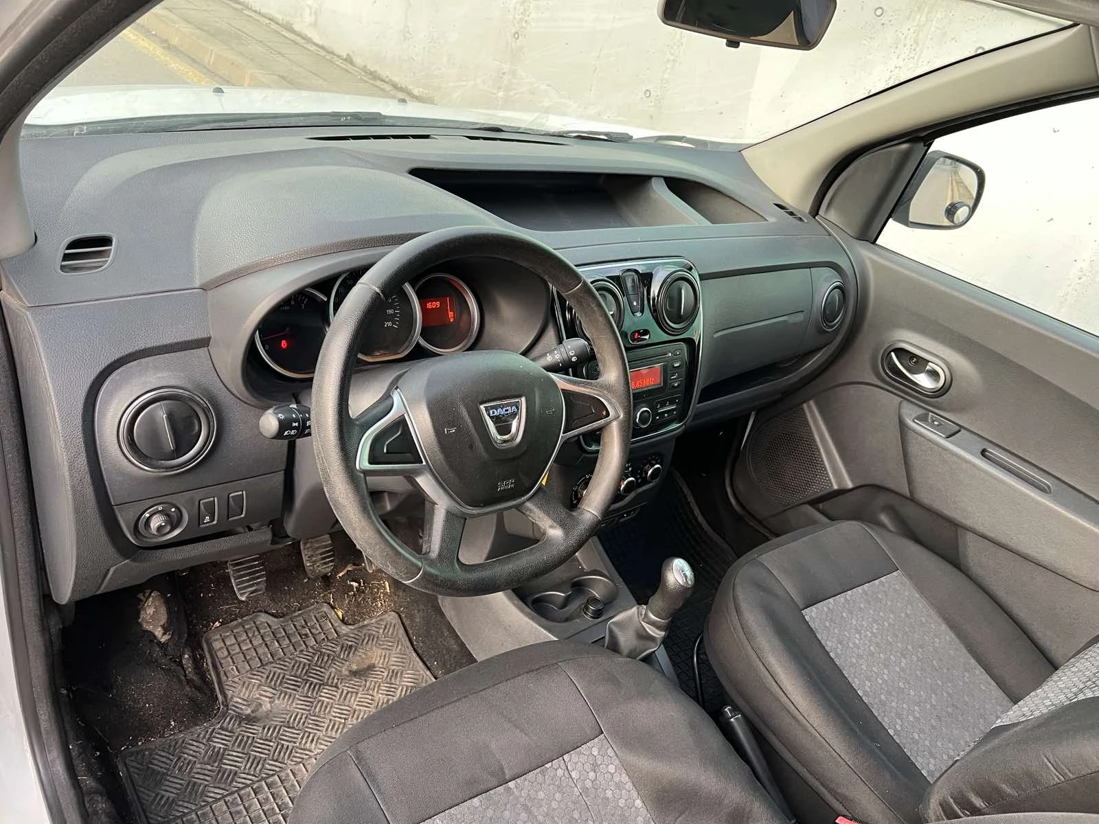 Dacia Dokker �� ����� ��������, ��� ������� | Mobile.bg � ����������� 9
